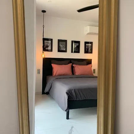 Le 7 *